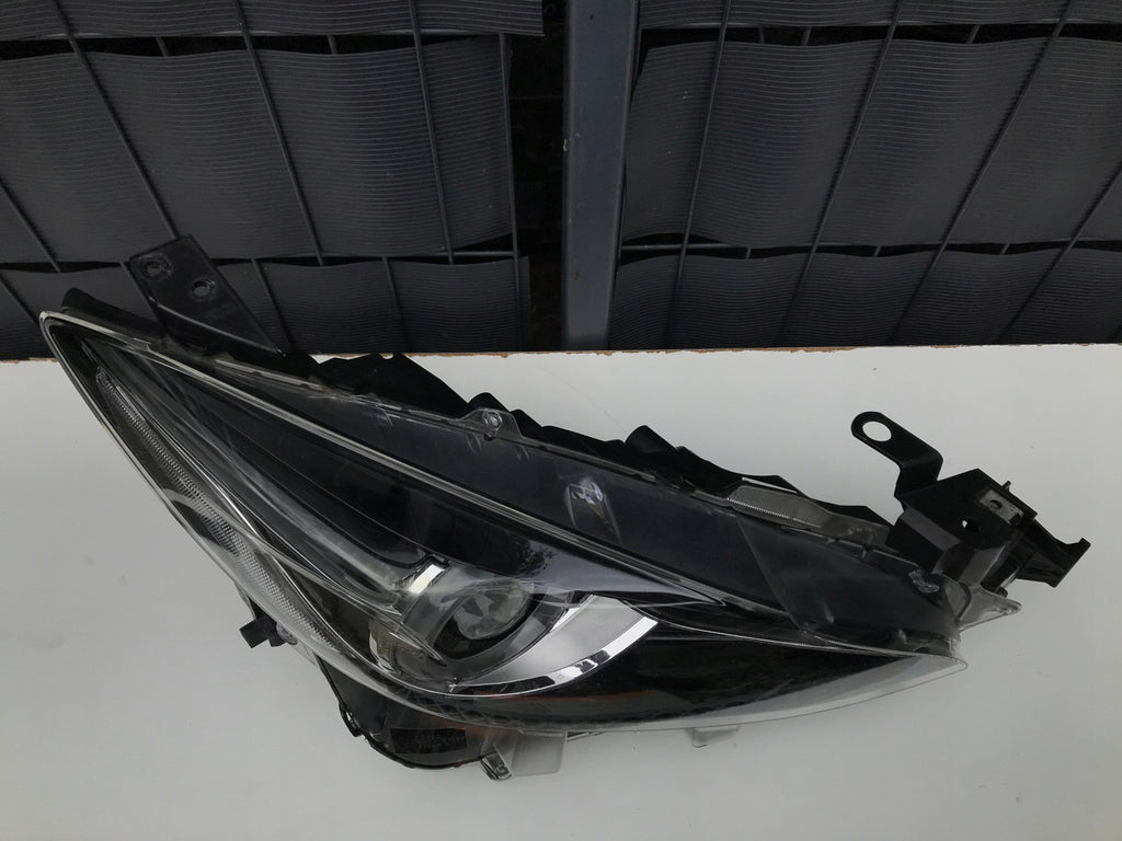 Frontscheinwerfer Mazda III 5898730100 BHN3-51030 LED Rechts Headlight SCH1059008218dm