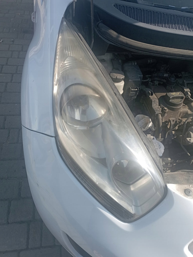 Frontscheinwerfer Kia Venga Rechts Scheinwerfer Headlight