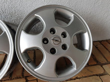 Load image into Gallery viewer, 1x Alufelge 15 Zoll 6.0" 5x110 49ET Silber Opel Astra G Vectra B A Zafira FEL2697535751td