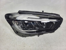 Laden Sie das Bild in den Galerie-Viewer, Frontscheinwerfer Mercedes-Benz W247 A2479065207 LED Rechts Headlight SCH1798705547za