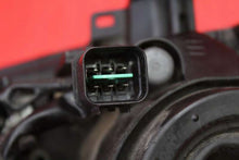 Laden Sie das Bild in den Galerie-Viewer, Frontscheinwerfer Mitsubishi Outlander I Rechts Scheinwerfer Headlight