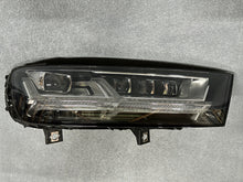 Laden Sie das Bild in den Galerie-Viewer, Frontscheinwerfer Audi Q7 4M0941036 LED Rechts Scheinwerfer Headlight