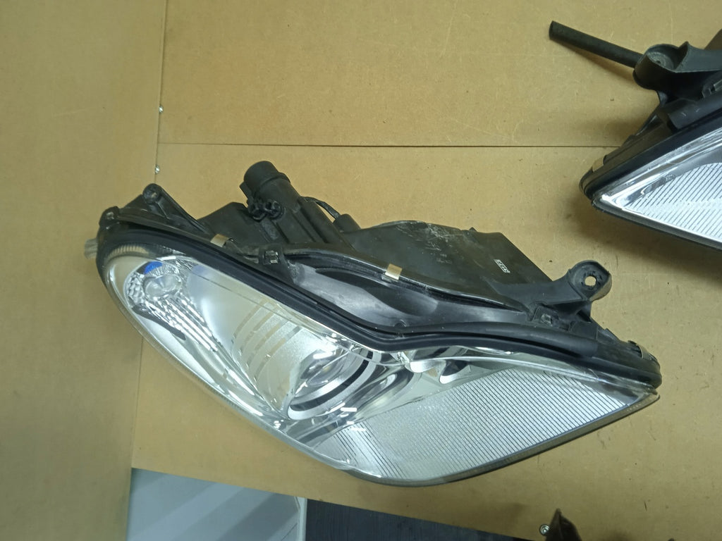 Frontscheinwerfer Mercedes-Benz Cls A0038205826 Xenon Rechts oder Links