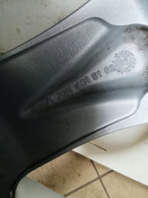 Load image into Gallery viewer, 1x Alufelge 18 Zoll 8.5&quot; 5x112 43ET A2214015102 Mercedes-Benz Rim Wheel