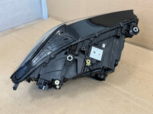 Laden Sie das Bild in den Galerie-Viewer, Frontscheinwerfer BMW X5 G05 5A5D2E3-05 Laser Ein Stück (Rechts oder Links) SCH7530179124sj