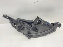 Laden Sie das Bild in den Galerie-Viewer, Frontscheinwerfer Peugeot 2008 I 90167010 LED Links Scheinwerfer Headlight SCH6820273647fo