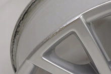 Laden Sie das Bild in den Galerie-Viewer, 1x Alufelge 17 Zoll 6.5" 33ET Matt 8U0071497 Audi Q3 Rim Wheel FEL5709262011mp