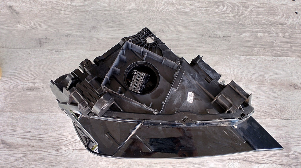 Frontscheinwerfer Audi Q2 81A941033 LED Ein Stück (Rechts oder Links) Headlight SCH3193143743ku