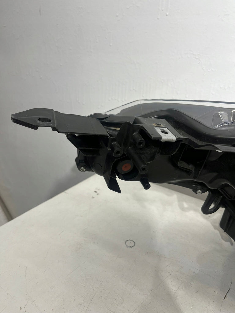 Frontscheinwerfer Toyota Chr 81110-YP280 Rechts Scheinwerfer Headlight SCH2143690144tp