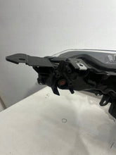 Laden Sie das Bild in den Galerie-Viewer, Frontscheinwerfer Toyota Chr 81110-YP280 Rechts Scheinwerfer Headlight SCH2143690144tp