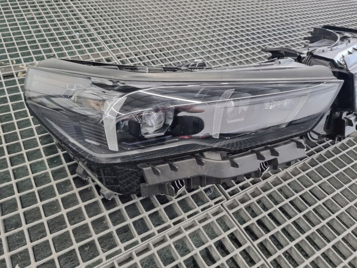 Frontscheinwerfer BMW 5A798D7 5A798D8 LED Ein Stück (Rechts oder Links) SCH7787854639mc
