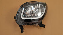 Load image into Gallery viewer, Frontscheinwerfer Mercedes-Benz A4539066401 260607985R Links Headlight SCH9461281132wt