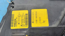 Load image into Gallery viewer, Frontscheinwerfer Volvo S40 30678204 Xenon Rechts Scheinwerfer Headlight SCH6002020331li