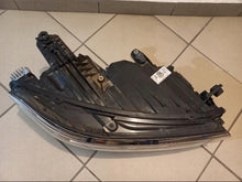 Laden Sie das Bild in den Galerie-Viewer, Frontscheinwerfer VW Passat B8 3G1941082P1 Rechts Scheinwerfer Headlight