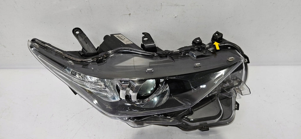 Frontscheinwerfer Toyota Auris 81130-02K30 Rechts Scheinwerfer Headlight