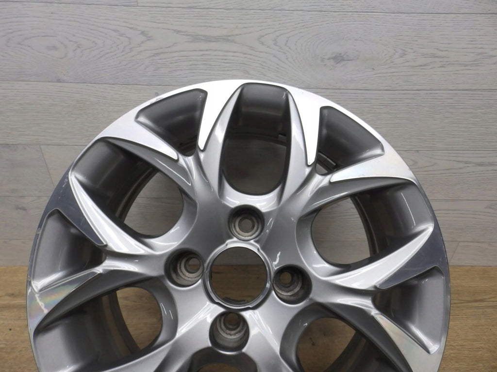 1x Alufelge 15 Zoll 6.0" 4x108 23ET Glanz Silber 9673773877 Peugeot 208 FEL4602467476nd