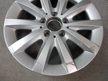 Load image into Gallery viewer, 1x Alufelge 16 Zoll 6.5" 5x112 49ET Glanz Silber A2464010500 Mercedes-Benz FEL3749805404vx