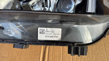Laden Sie das Bild in den Galerie-Viewer, Frontscheinwerfer Hyundai Tucson D7921-11A10- Links Scheinwerfer Headlight SCH9794436610vg