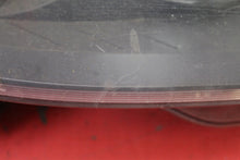 Laden Sie das Bild in den Galerie-Viewer, Frontscheinwerfer Opel Zafira B 301214202 Rechts Scheinwerfer Headlight