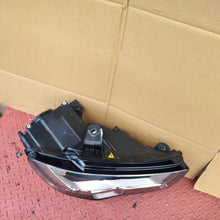 Load image into Gallery viewer, Frontscheinwerfer Audi A3 8V0941044M 8V0941006 LED Rechts Scheinwerfer Headlight SCH1513187187lm