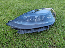Laden Sie das Bild in den Galerie-Viewer, Frontscheinwerfer Tesla 3 GRG1514952-00-C Links Scheinwerfer Headlight