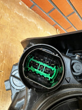 Laden Sie das Bild in den Galerie-Viewer, Frontscheinwerfer Kia Ceed J792111020 LED Rechts Scheinwerfer Headlight