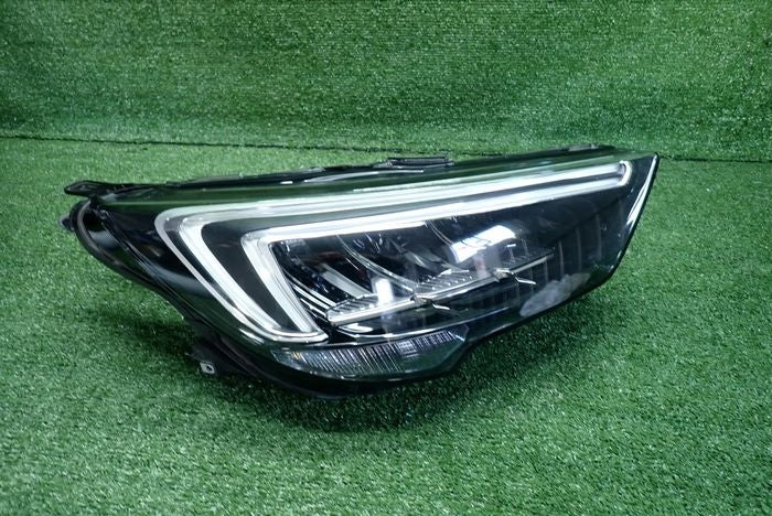 Frontscheinwerfer Opel Crossland X 39153539 Rechts Scheinwerfer Headlight SCH7832136095xi