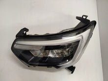 Laden Sie das Bild in den Galerie-Viewer, Frontscheinwerfer Renault Master 260607867R Links Scheinwerfer Headlight SCH2578100996ie