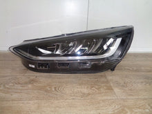 Laden Sie das Bild in den Galerie-Viewer, Frontscheinwerfer Ford Focus LED Links Scheinwerfer Headlight