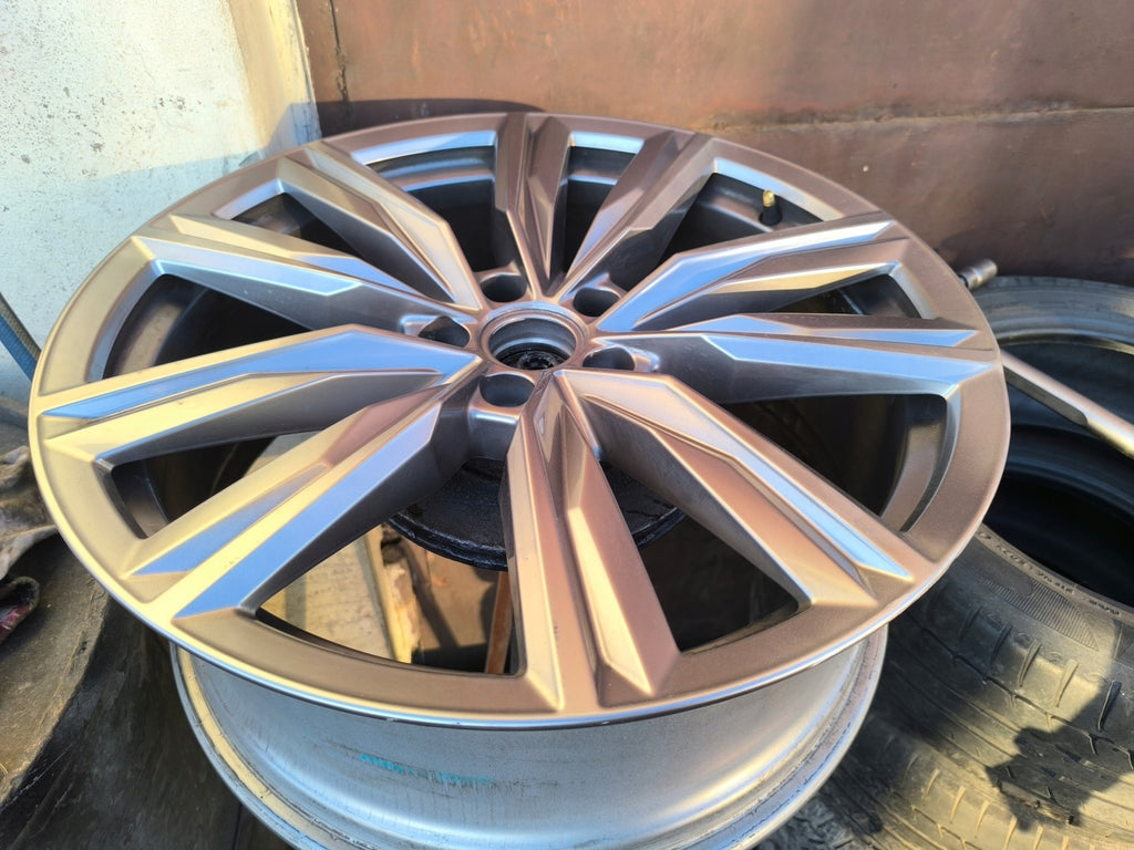 1x Alufelge 20 Zoll 8.0" 5x112 41ET Glanz Graphit 5NN601025H VW Tiguan Rim Wheel FEL2337649180xi