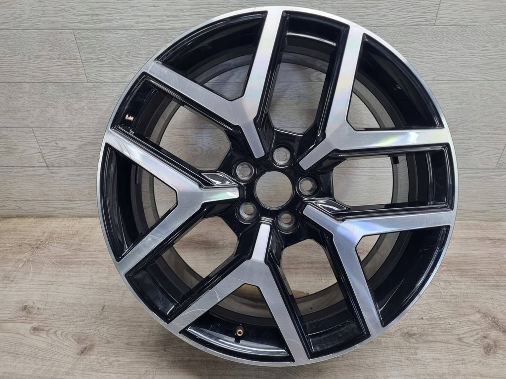 1x Alufelge 18 Zoll 7.0" 5x100 47ET Glanz Graphit 6F9601025B Seat Arona FEL7224451956fl