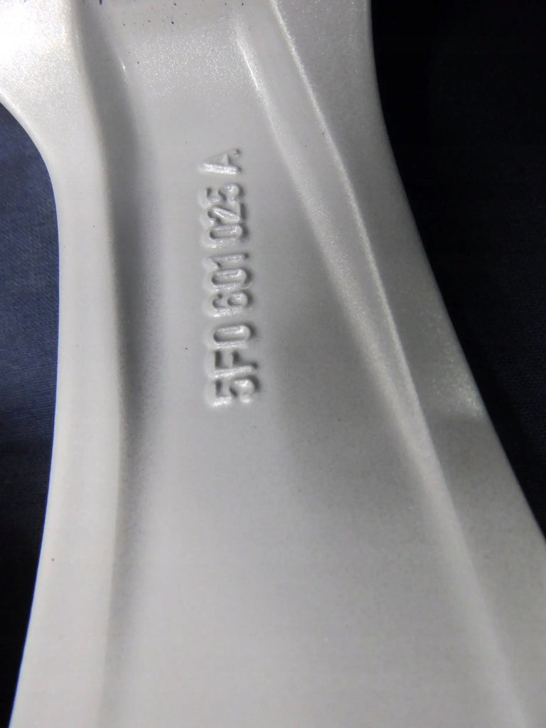 1x Alufelge 16 Zoll 6.5" 5x112 46ET 5F0601025A Seat Leon Rim Wheel