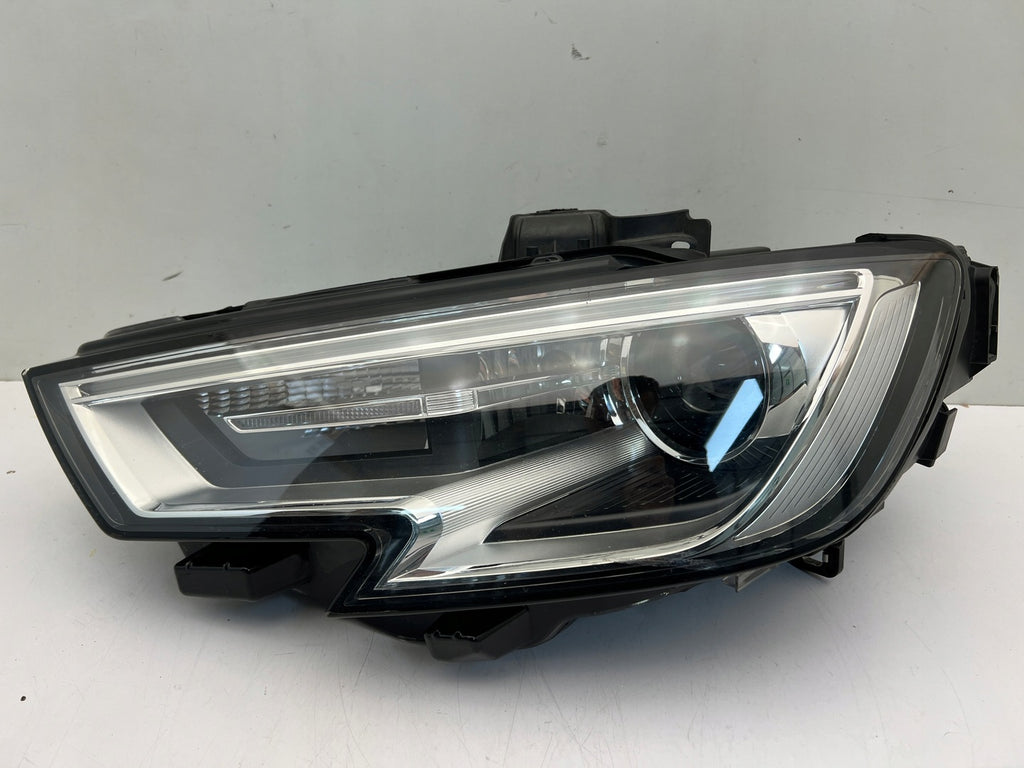 Frontscheinwerfer Audi A3 8V0941005E Xenon Links Scheinwerfer Headlight