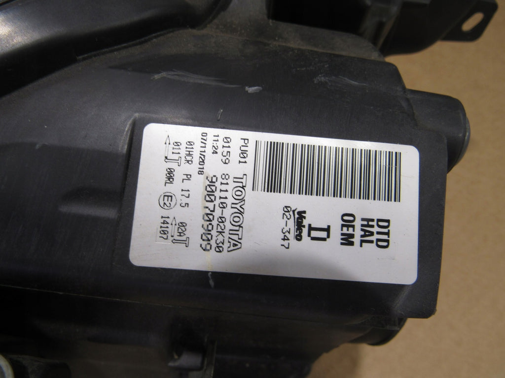 Frontscheinwerfer Toyota Auris 81110-02K30 Rechts Scheinwerfer Headlight SCH2709775794xs