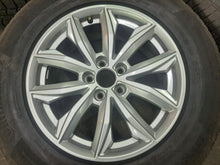 Laden Sie das Bild in den Galerie-Viewer, 4x Alufelge 17 Zoll 7.0" 5x112 34ET Glanz Silber 80A601025J Audi Q5 A3 I FEL1515493630bu