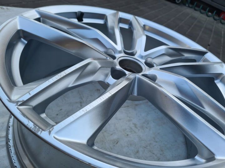 1x Alufelge 20 Zoll 8.5" 5x112 43ET 469601025M Audi Rim Wheel FEL1931155222bh