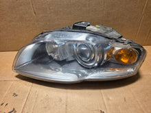 Load image into Gallery viewer, Frontscheinwerfer Audi A4 B7 8E0941003AM Xenon Ein Stück (Rechts oder Links) SCH5921781598mw