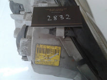 Laden Sie das Bild in den Galerie-Viewer, Frontscheinwerfer Mercedes-Benz 2038203761 Xenon Links Scheinwerfer Headlight SCH3763869358fo