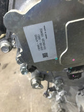 Laden Sie das Bild in den Galerie-Viewer, Motor Toyota Yaris 2NR-FKE 1.5 VVTI 82kW 34TKm Benzin Engine Unkomplett MOT3992767450xm