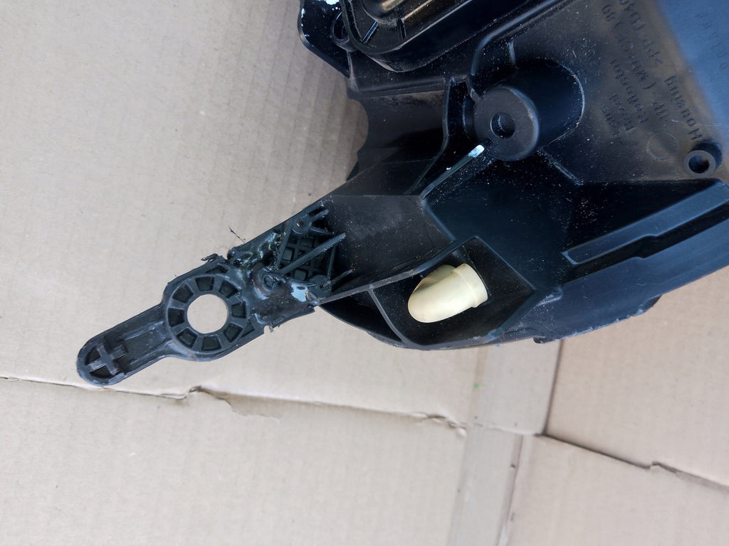 Frontscheinwerfer Citroën Jumpy Zafira C Vivaro 00197076-06 Links Headlight