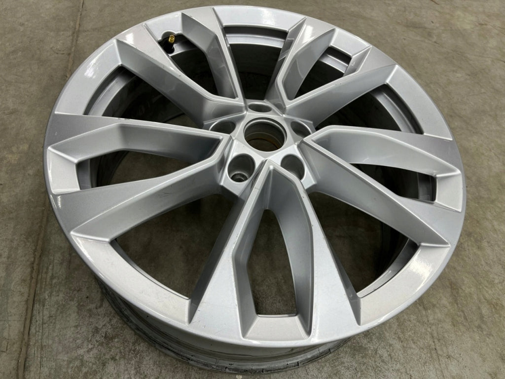 1x Alufelge 19 Zoll 7.0" 5x112 43ET Glanz 565601025 Mg Kodiaq Rim Wheel FEL1987360045gv