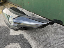Laden Sie das Bild in den Galerie-Viewer, Frontscheinwerfer Kia Ceed 92101J7100 Links Scheinwerfer Headlight SCH1406836220xo