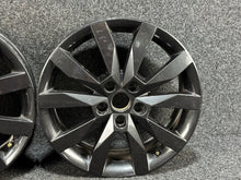 Load image into Gallery viewer, 1x Alufelge 17 Zoll 6.0" 5x112 45ET Glanz Silber 5E0601025N Skoda Octavia Iii FEL1166663527ke