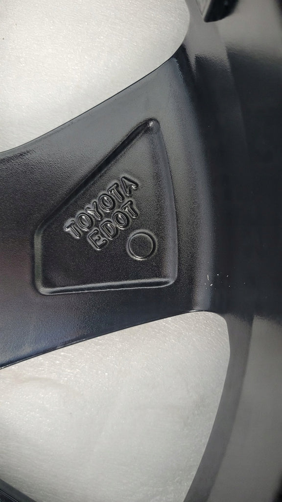 1x Alufelge 17 Zoll 5.0" 4x100 40ET PW457-0H015 Toyota Yaris Rim Wheel