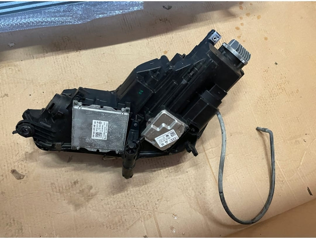 Frontscheinwerfer Audi A4 B9 8W0941033 8W0941034 LED Rechts oder Links