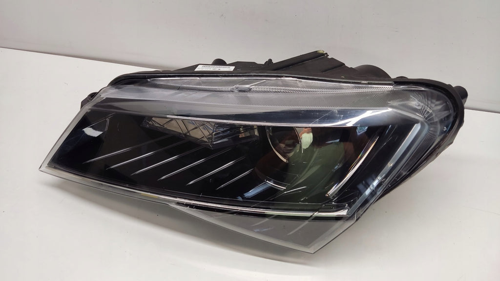 Frontscheinwerfer Skoda Superb III 3V1941015B Xenon Rechts oder Links