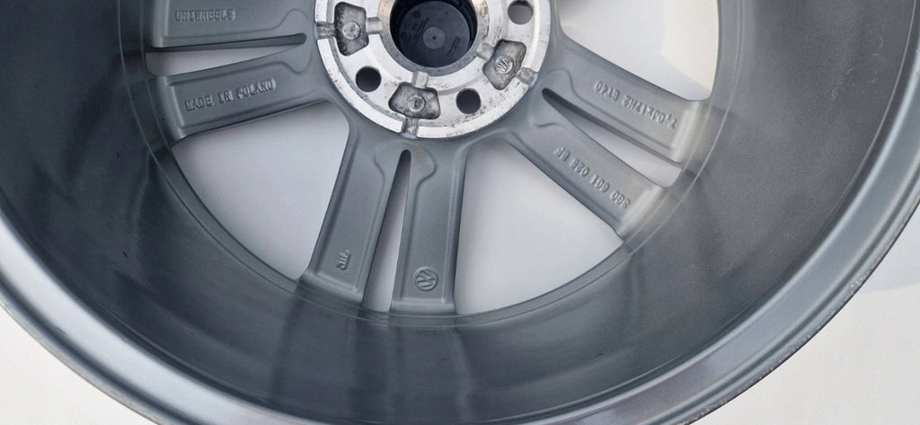 1x Alufelge 17 Zoll 7.0" 5x112 40ET 3G0601025BF VW Passat Rim Wheel FEL4812982718yz