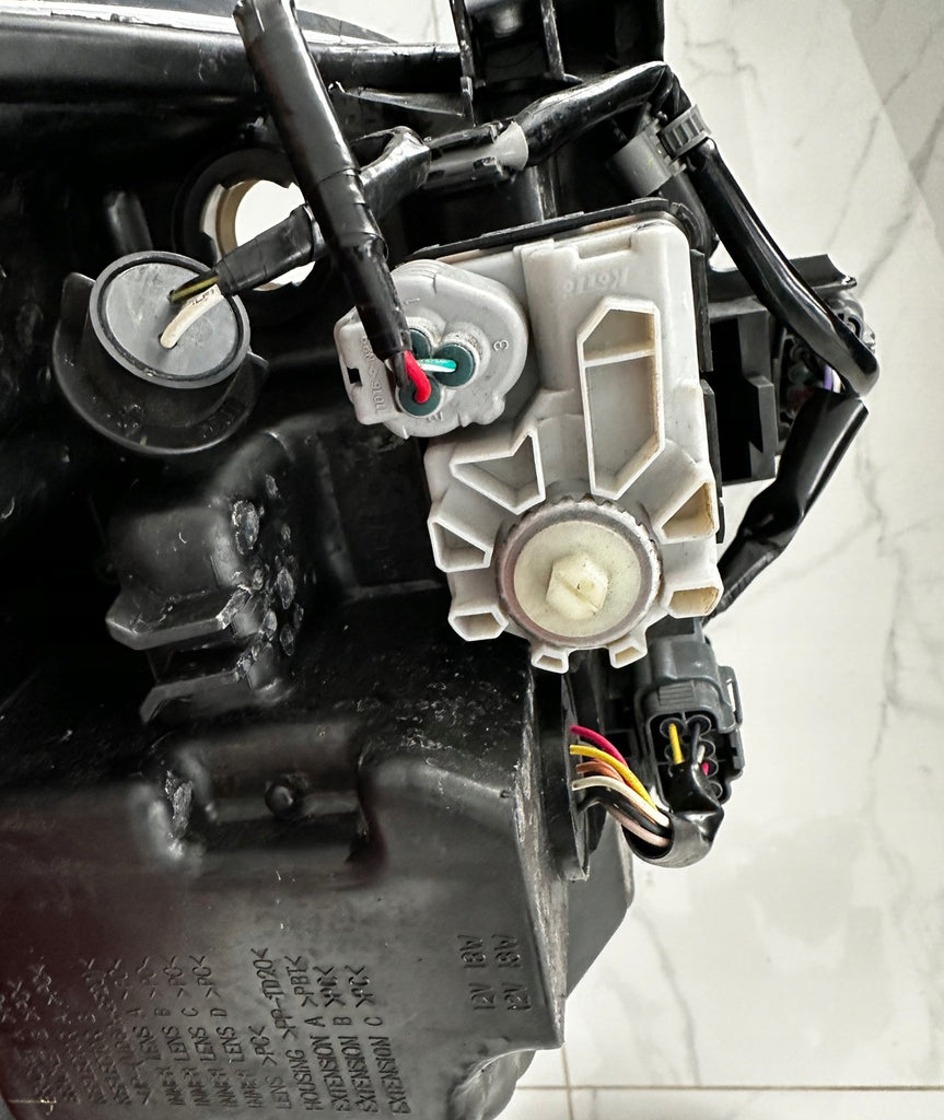 Frontscheinwerfer Mazda II Rechts Scheinwerfer Headlight