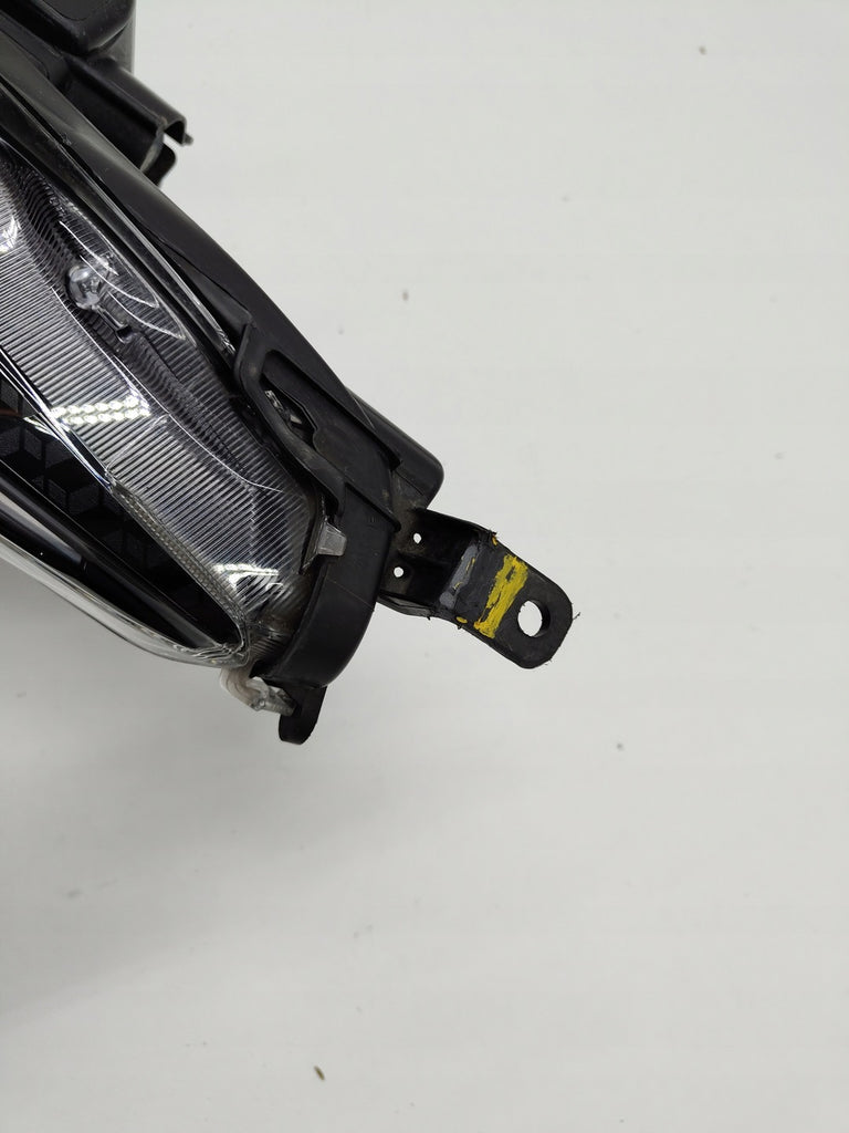 Frontscheinwerfer Toyota Yaris EUK0-8 LED FALSE Scheinwerfer Headlight SCH5632632571ai