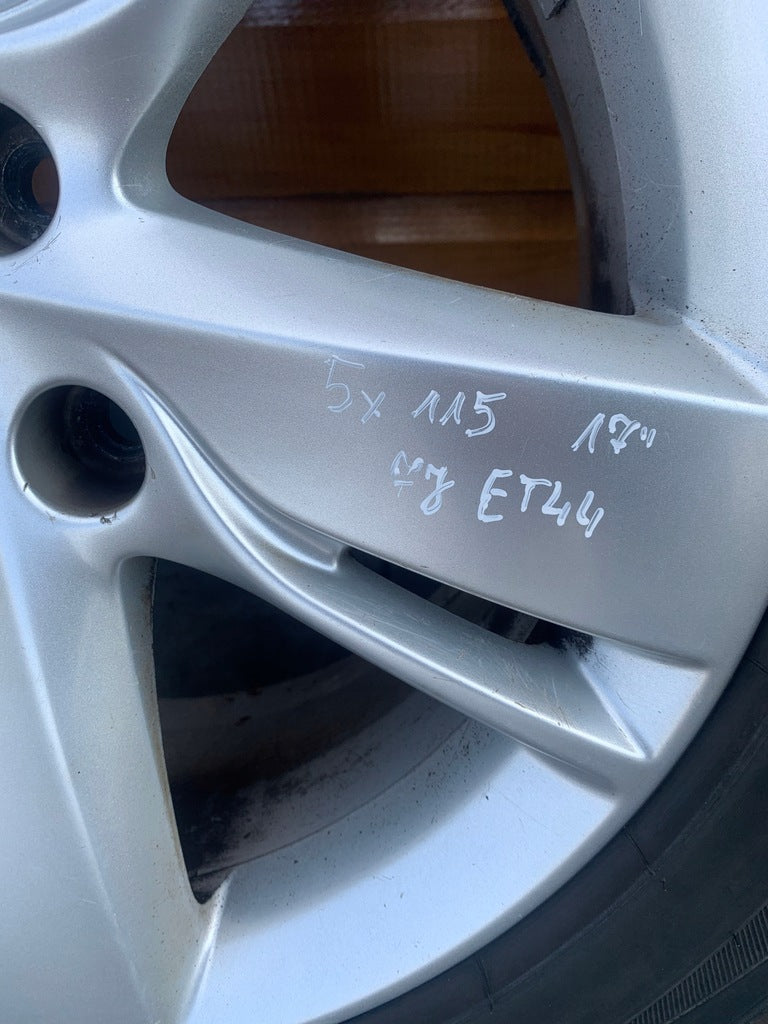 1x Alufelge 17 Zoll 7.0" 5x115 44ET Opel Astra J Rim Wheel FEL1227282261hq